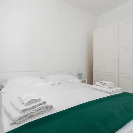 Holiday home Marinaia-casa Brezza