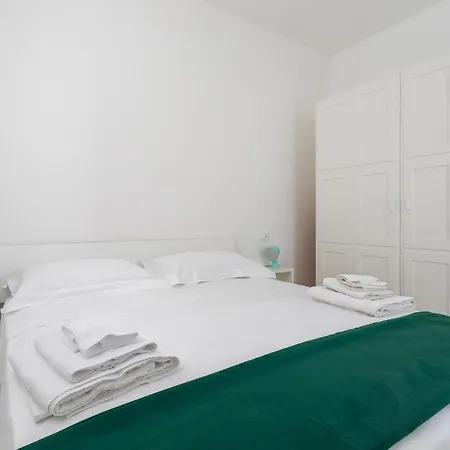 Holiday home Marinaia-casa Brezza